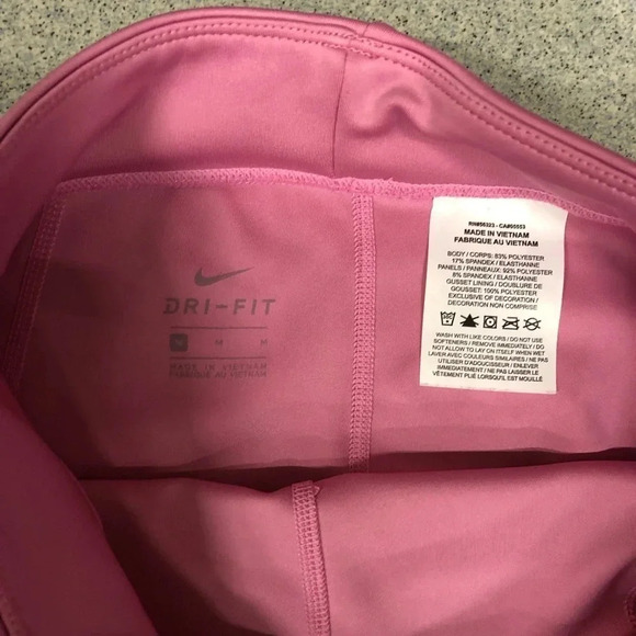 Girls Nike Compression Shorts - Picture 3 of 3